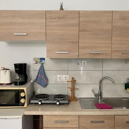 Holodek Apartments Ground & Semibasement Athens Ngoại thất bức ảnh